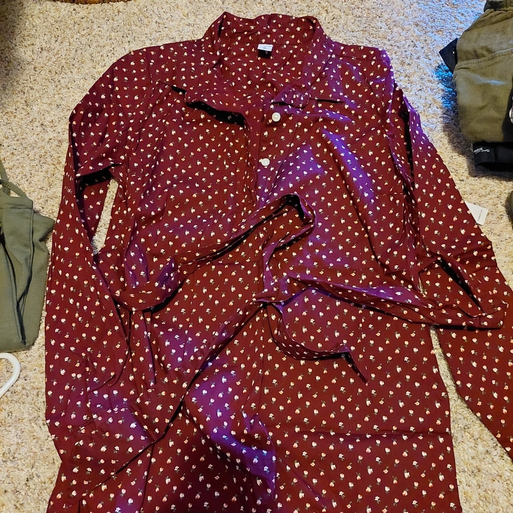 Old Navy maternity top